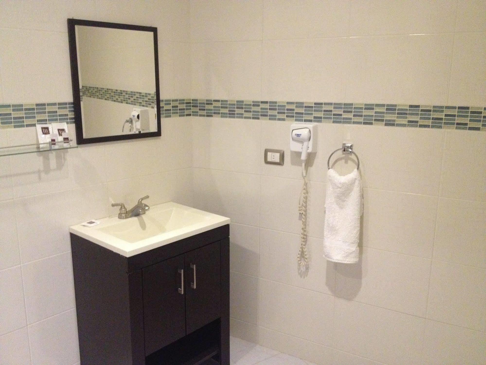 Hotel Majova Inn 贾拉普 外观 照片