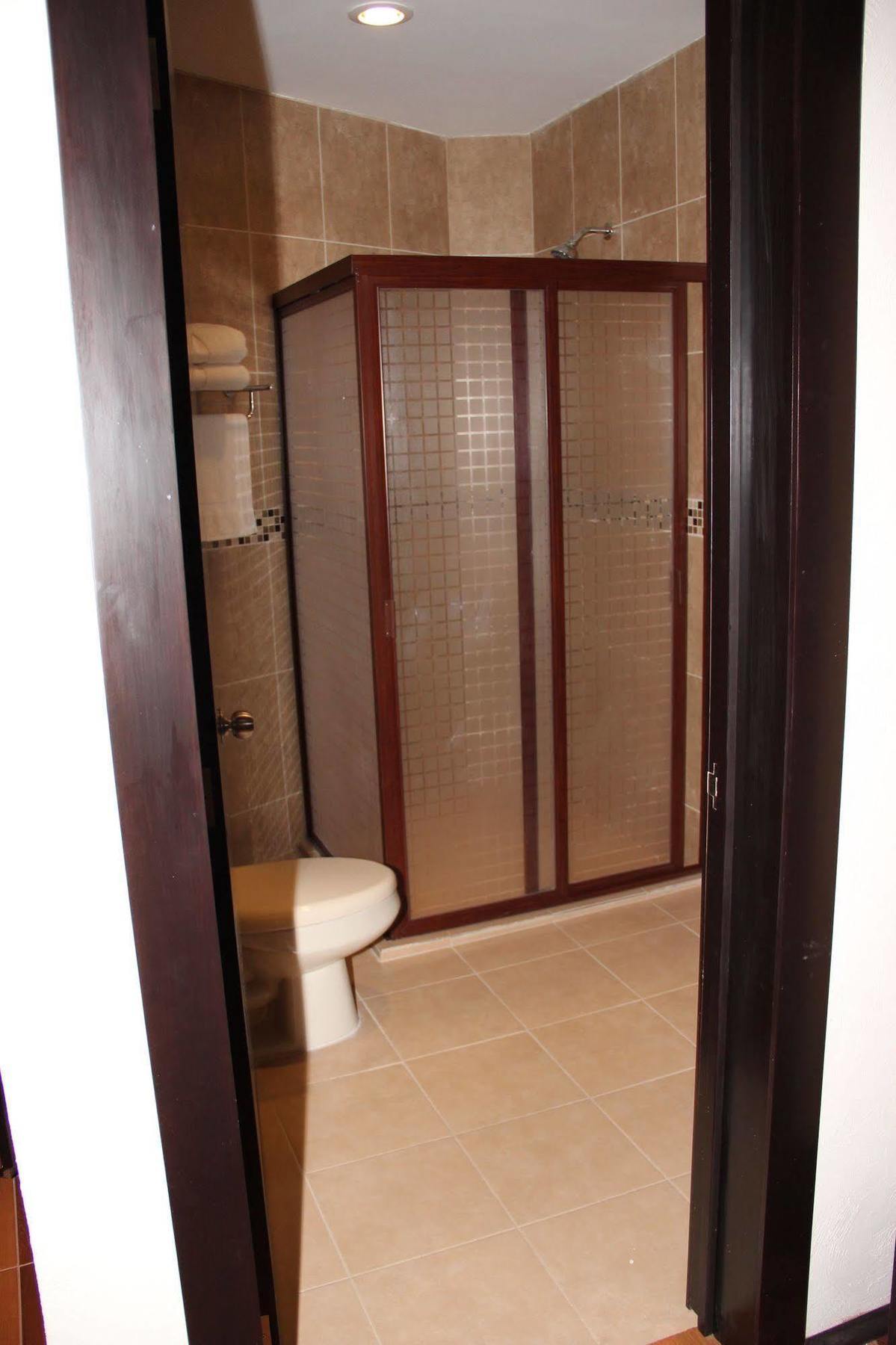 Hotel Majova Inn 贾拉普 外观 照片