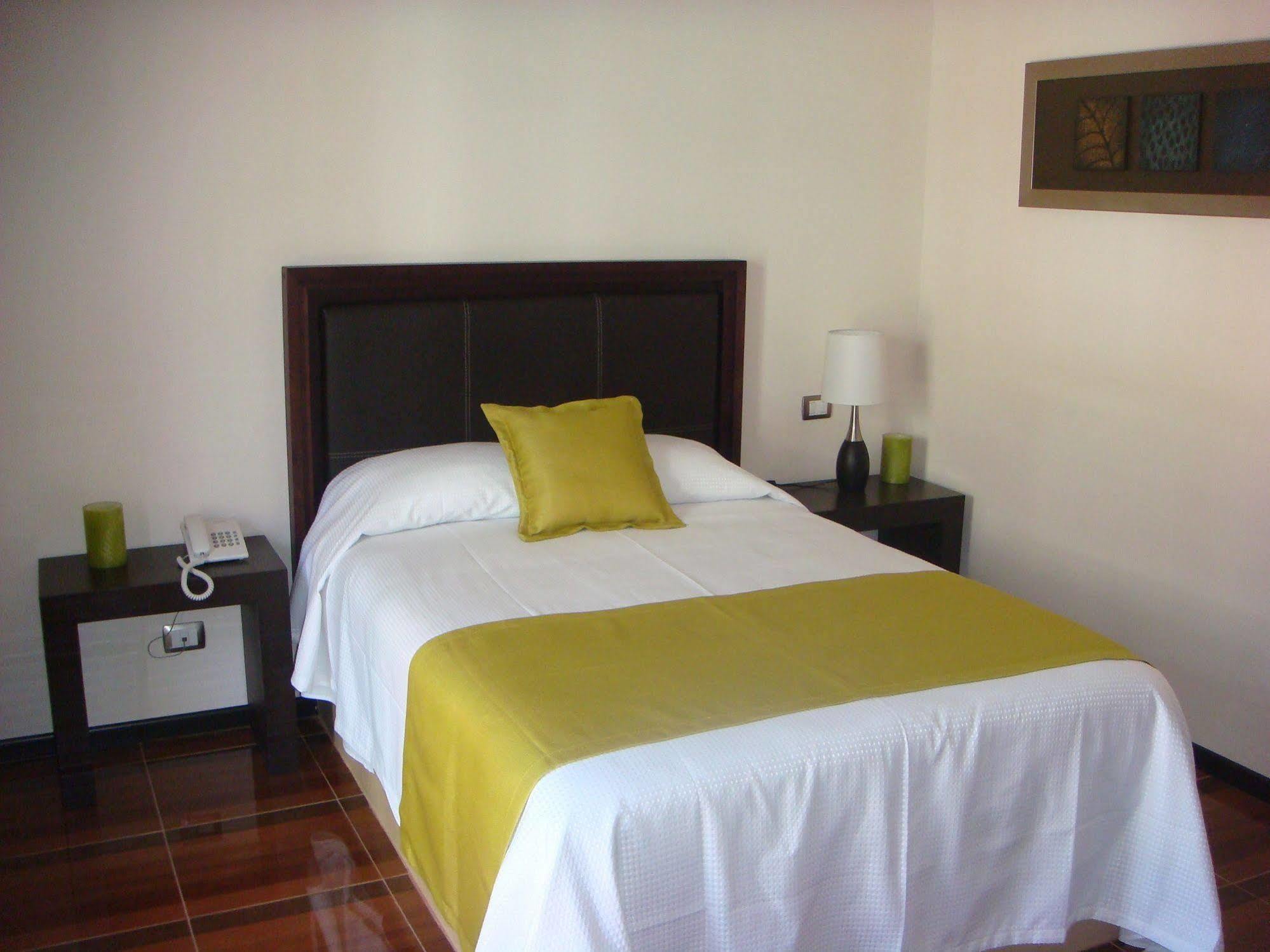 Hotel Majova Inn 贾拉普 外观 照片