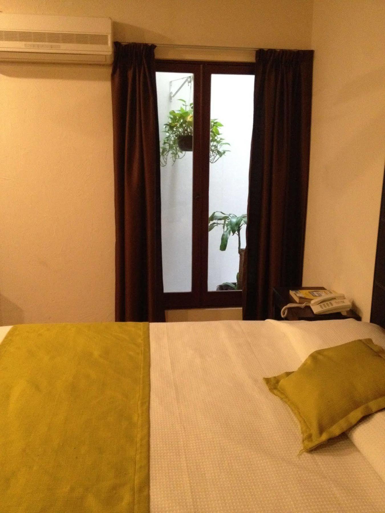 Hotel Majova Inn 贾拉普 外观 照片