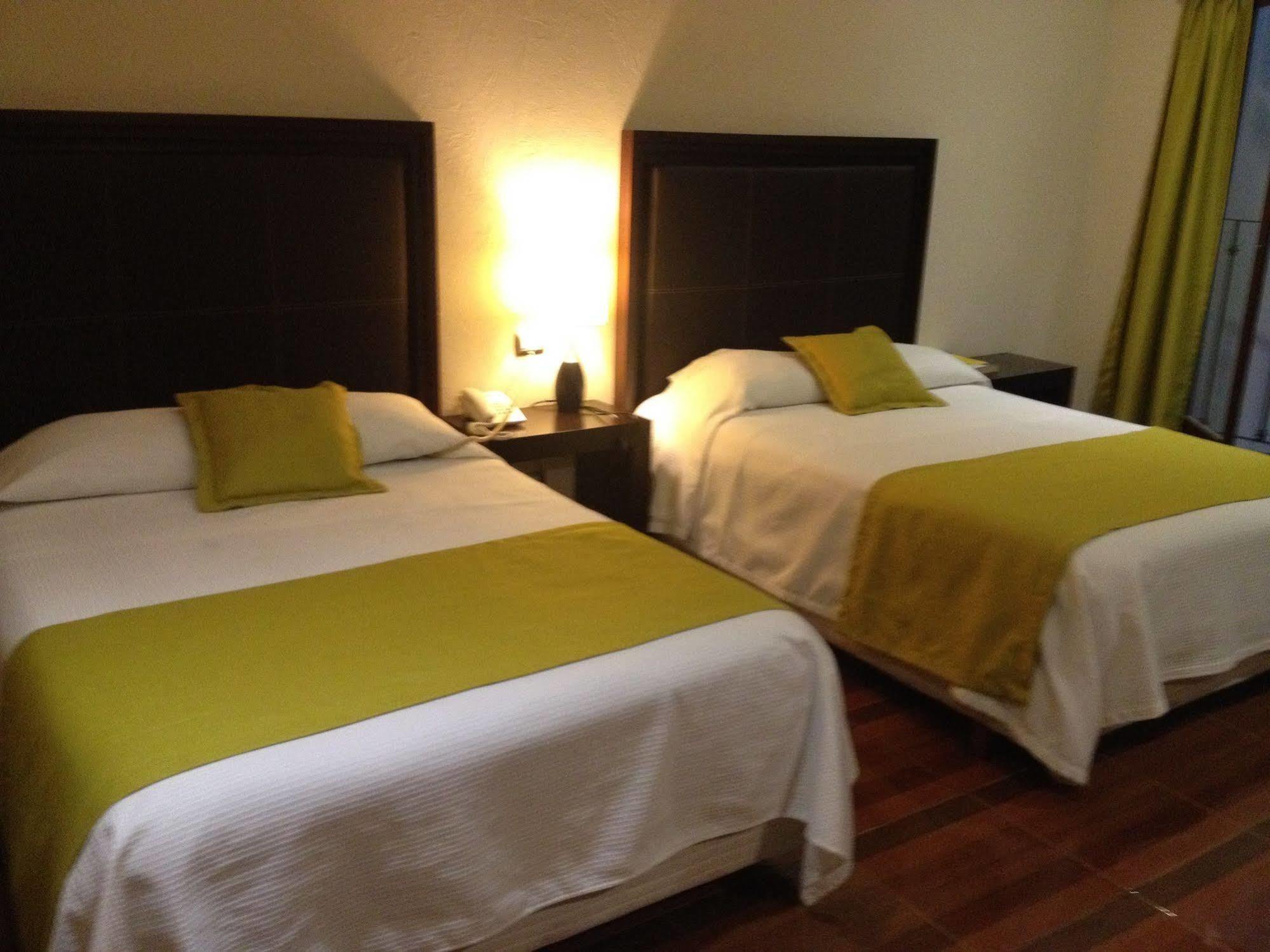 Hotel Majova Inn 贾拉普 外观 照片